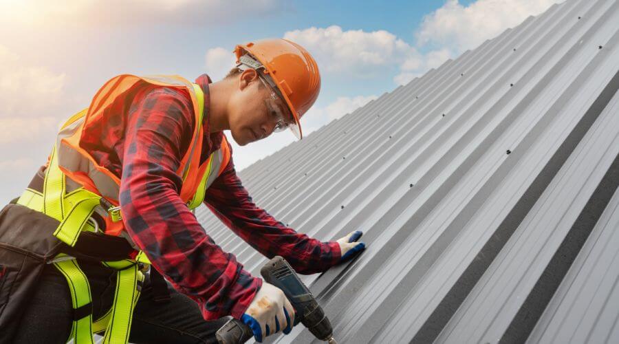 Professional gutter cleaning in Martin, SD